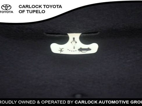 Used 2025 Toyota Camry SE FWD image 31