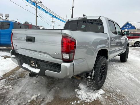Used 2023 Toyota Tacoma image 5