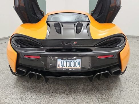 Used 2016 McLaren 570S Coupe RWD image 17