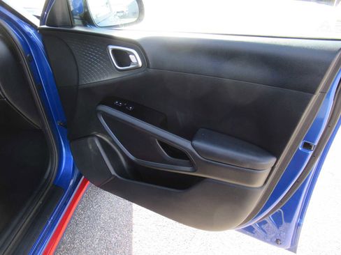 Used 2021 Kia Soul GT-Line image 24