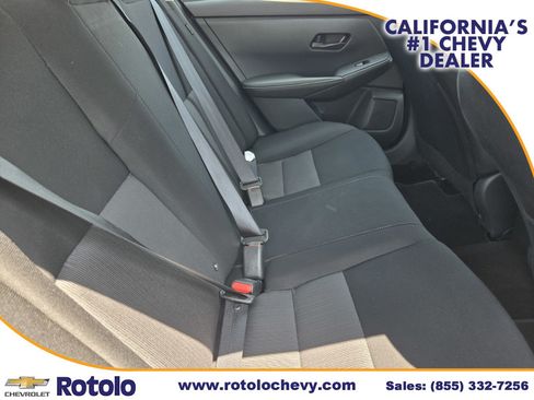 Used 2025 Nissan Sentra SV FWD image 13