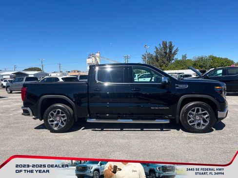 New 2026 GMC Sierra 1500 SLE w/ Preferred Package image 8