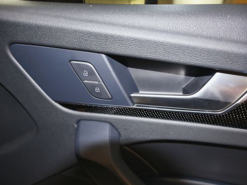 Used 2022 Audi SQ5 Premium Plus image 47