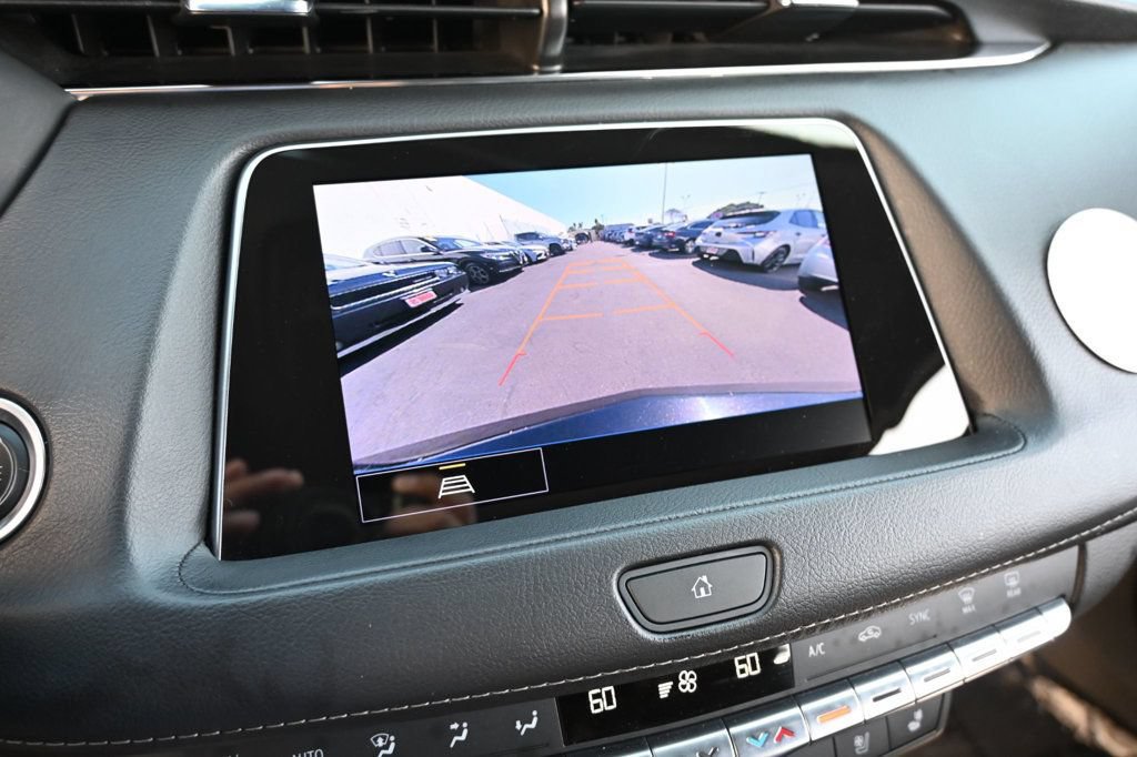 Used 2023 Cadillac XT4 Premium Luxury w/ Technology Package FWD image 11