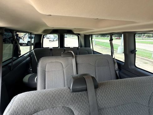 Used 2025 Chevrolet Express 3500 LT w/ LT Preferred Equipment Group RWD image 24