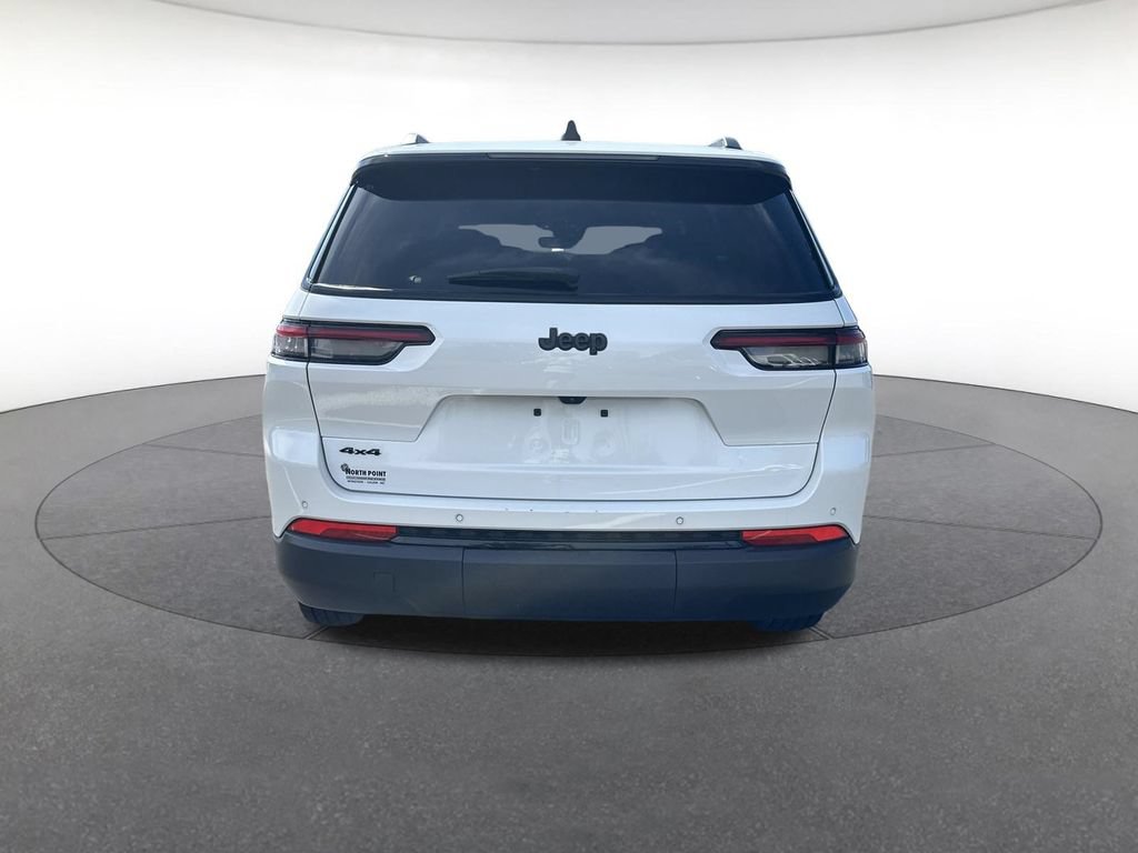 Certified 2024 Jeep Grand Cherokee L Laredo AWD/4WD image 4