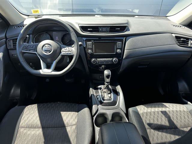 Used 2018 Nissan Rogue S w/ S Value Package AWD/4WD image 12