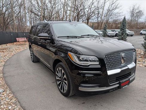 Certified 2023 Lincoln Navigator L Reserve image 7