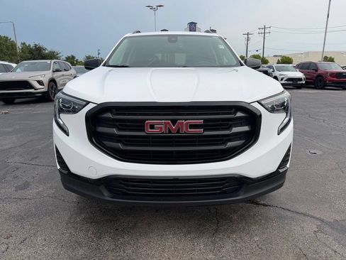 Used 2021 GMC Terrain SLE w/ Driver Convenience Package FWD image 8