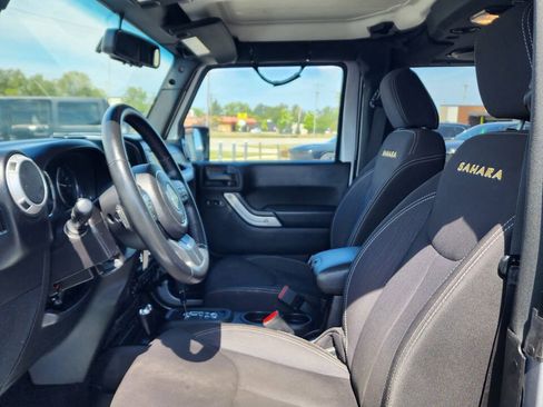 Used 2014 Jeep Wrangler Sahara AWD/4WD image 23