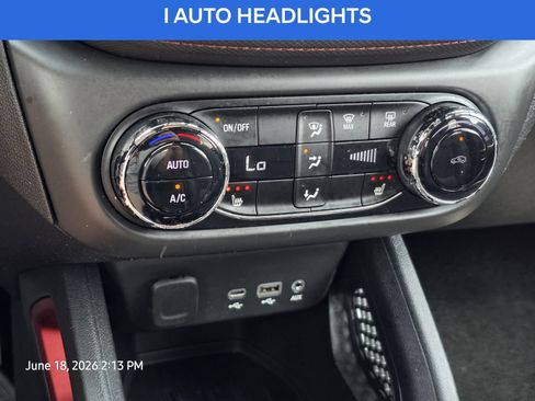 Used 2022 Chevrolet TrailBlazer RS w/ Sun and Liftgate Package FWD image 25