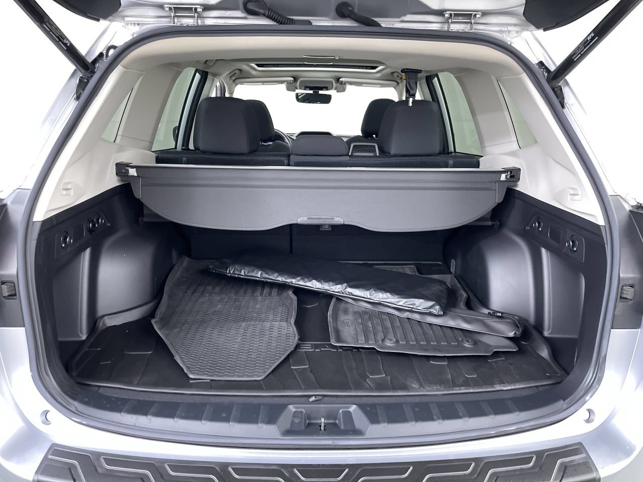 Used 2019 Subaru Forester Premium AWD/4WD image 22