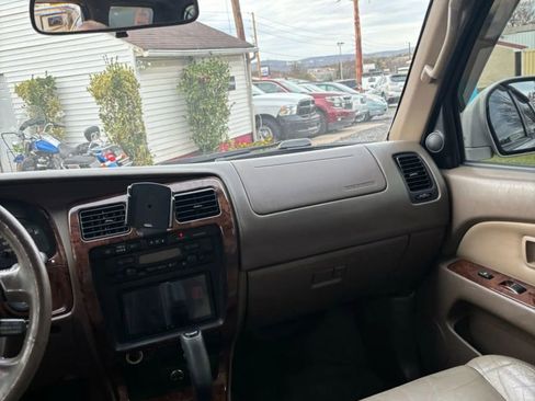 Used 2000 Toyota 4Runner Limited image 43