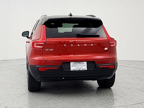 Used 2022 Volvo XC40 P8 Recharge Plus AWD/4WD image 6