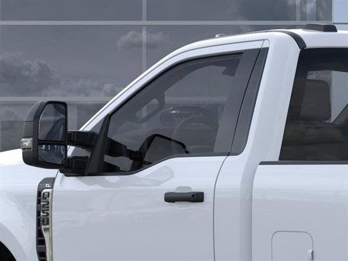 New 2026 Ford F250 XL w/ XL Chrome Package AWD/4WD image 22