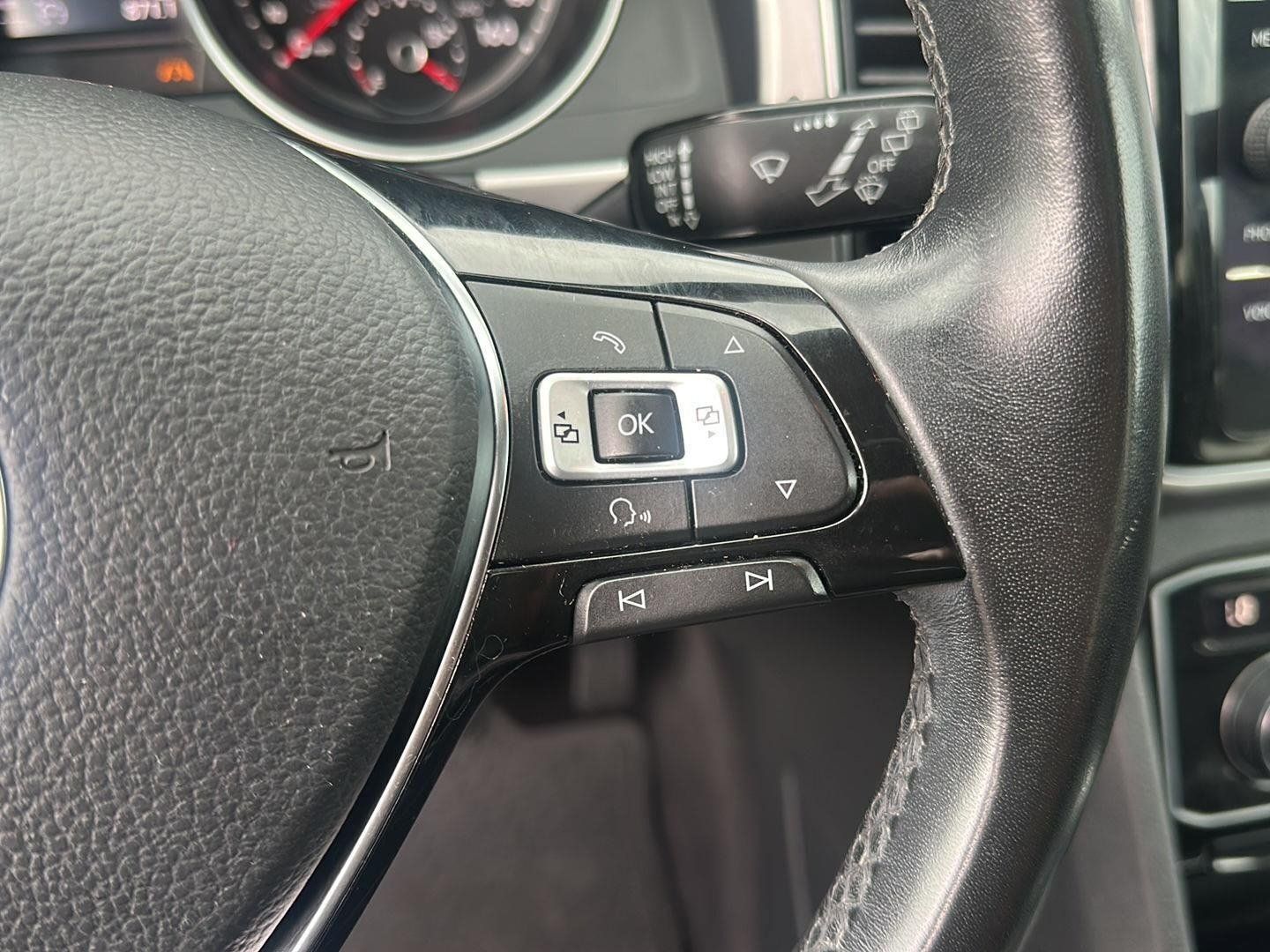 Used 2018 Volkswagen Atlas SEL AWD/4WD image 14