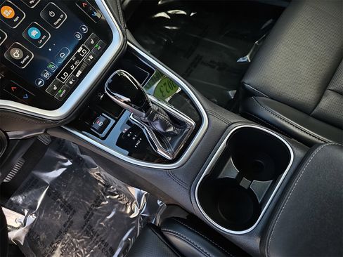 Used 2023 Subaru Outback Limited XT image 26