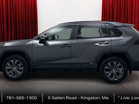 Certified 2023 Toyota RAV4 XLE Premium AWD/4WD image 8