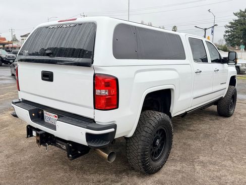 Used 2015 GMC Sierra 2500 Denali w/ Duramax Plus Package image 6