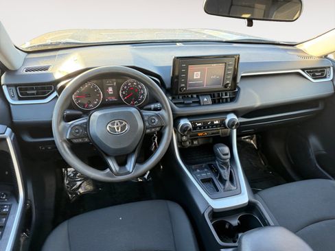 Used 2019 Toyota RAV4 LE image 15