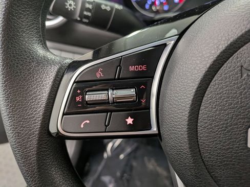 Used 2023 Kia Forte LXS image 17