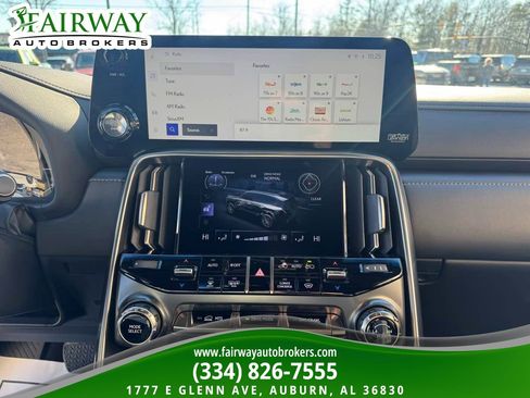 Used 2024 Lexus LX 600 4WD w/ Interior Upgrade Package image 21