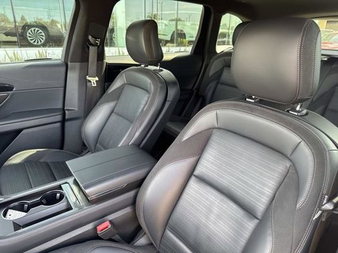 Certified 2024 Lincoln Nautilus Reserve w/ Equipment Group 202A image 16