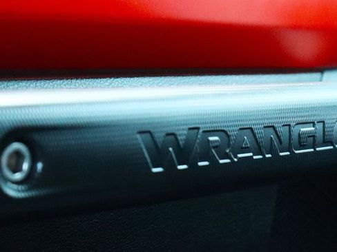 Used 2021 Jeep Wrangler Unlimited Rubicon image 64