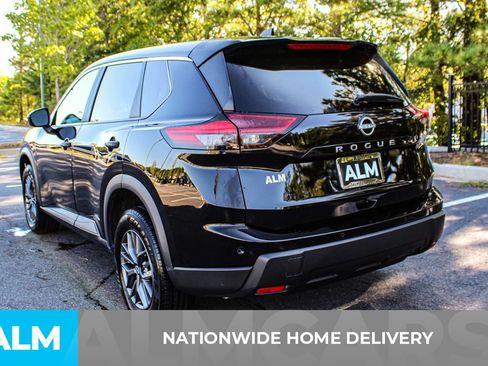 Used 2024 Nissan Rogue S FWD image 4