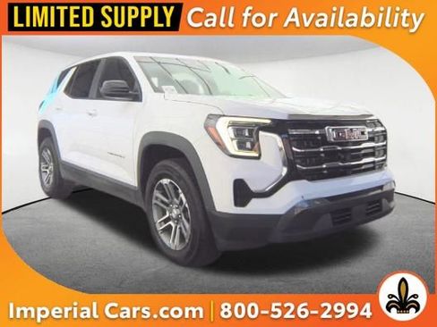 Used 2025 GMC Terrain Elevation AWD/4WD image 1