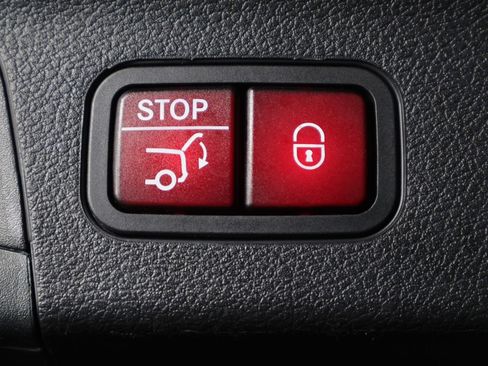 Used 2022 Mercedes-Benz GLS 450 4MATIC image 19