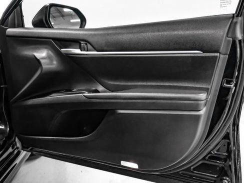 Used 2019 Toyota Camry SE image 49
