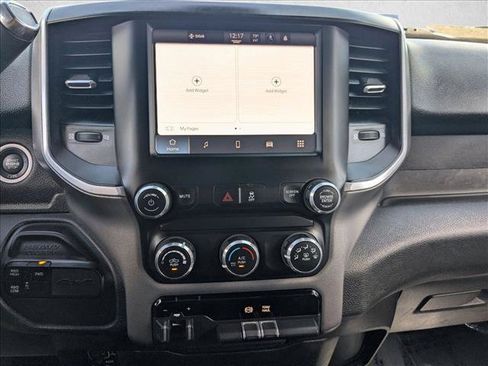 Used 2022 RAM 2500 Big Horn AWD/4WD image 13