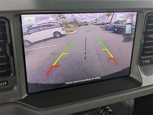 Certified 2024 Ford Bronco Everglades image 28