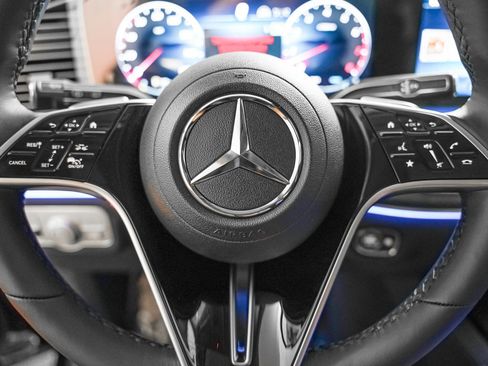 New 2026 Mercedes-Benz GLS 450 4MATIC image 15