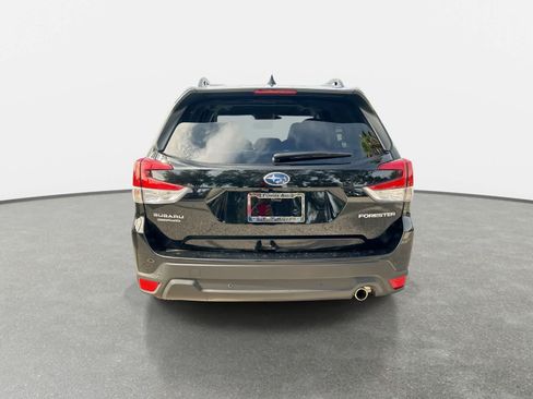Used 2024 Subaru Forester Limited AWD/4WD image 7