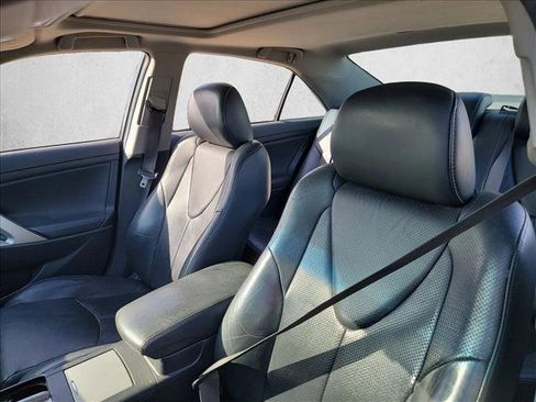 Used 2010 Toyota Camry SE image 13