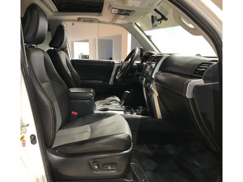 Used 2018 Toyota 4Runner SR5 Premium image 22