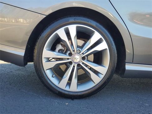 Used 2015 Mercedes-Benz CLA 250 image 7