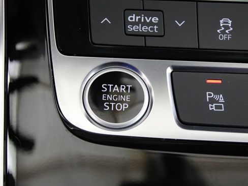 Used 2025 Audi Q7 3.0T Premium Plus w/ Premium Plus Package image 11