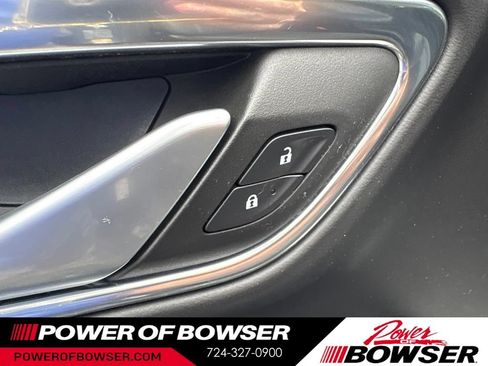 Used 2022 Chevrolet Tahoe Z71 AWD/4WD image 14