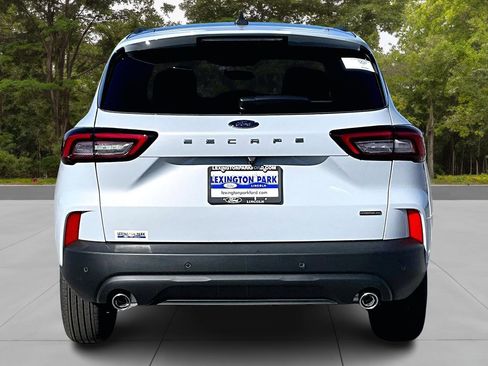New 2026 Ford Escape ST-Line Select w/ Tech Pack #2 image 4