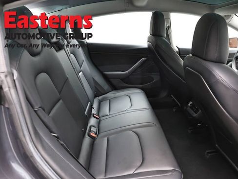 Used 2018 Tesla Model 3 Long Range image 17