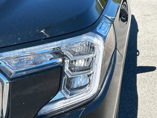 Used 2024 GMC Terrain SLE FWD image 9