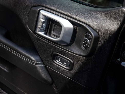 Used 2023 Jeep Wrangler Unlimited Sahara w/ Cold Weather Group image 12