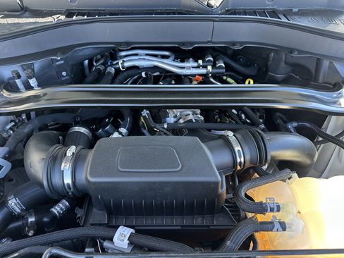 Used 2021 Ford Explorer Platinum w/ Equipment Group 601A image 9