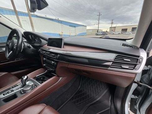 Used 2016 BMW X5 M image 30