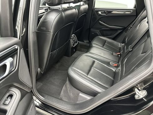 Used 2018 Porsche Macan S AWD/4WD image 23