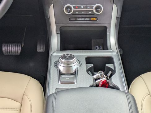 Used 2021 Ford Edge SEL w/ Convenience Package image 20