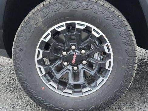 New 2026 GMC Canyon AT4 AWD/4WD image 30